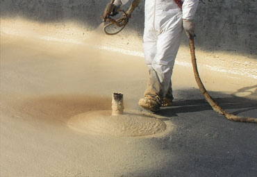 What are the benefits to spray foam roofing in Cleveland?